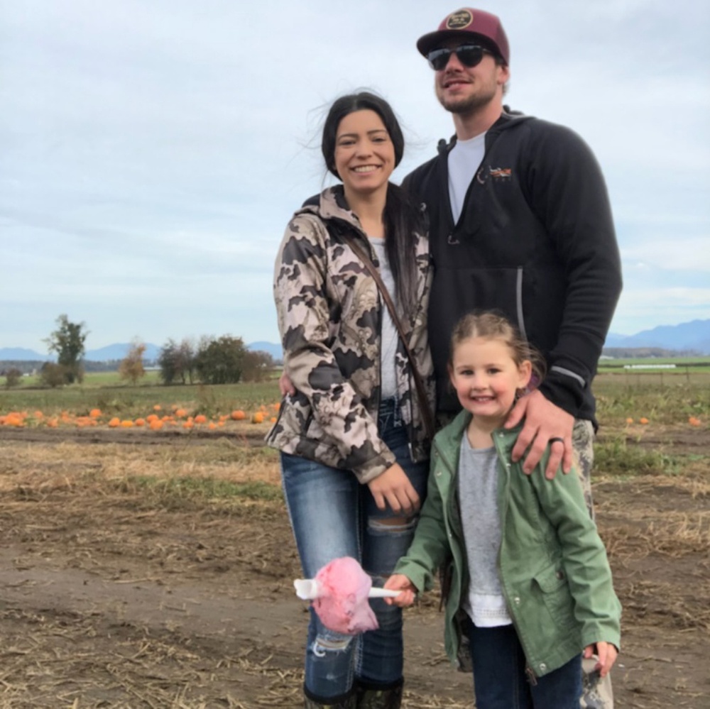 Meet your Posher, Mia